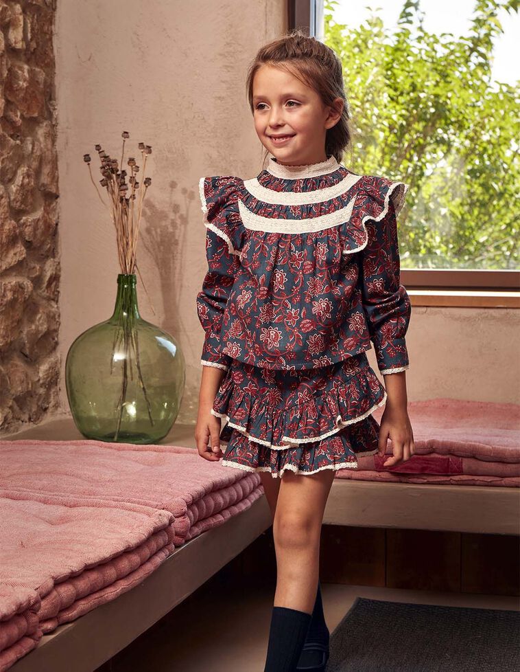 Vestido estampado de flores con volantes verde