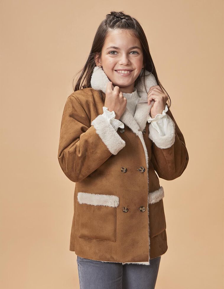 Abrigo de doble botonadura camel