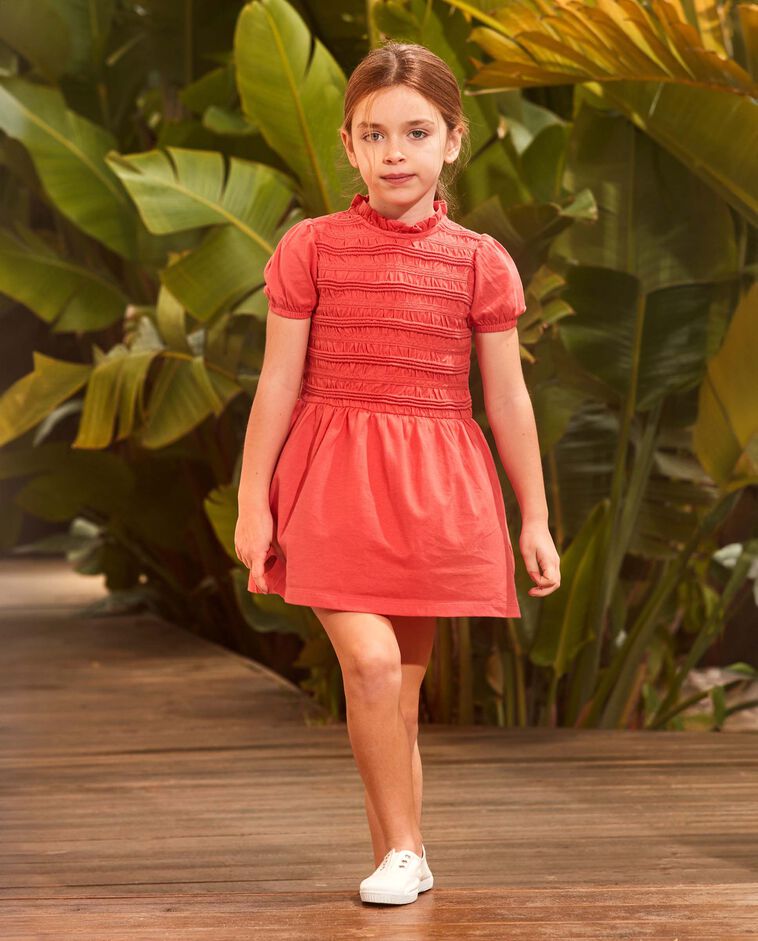 Vestido con fruncido rosa