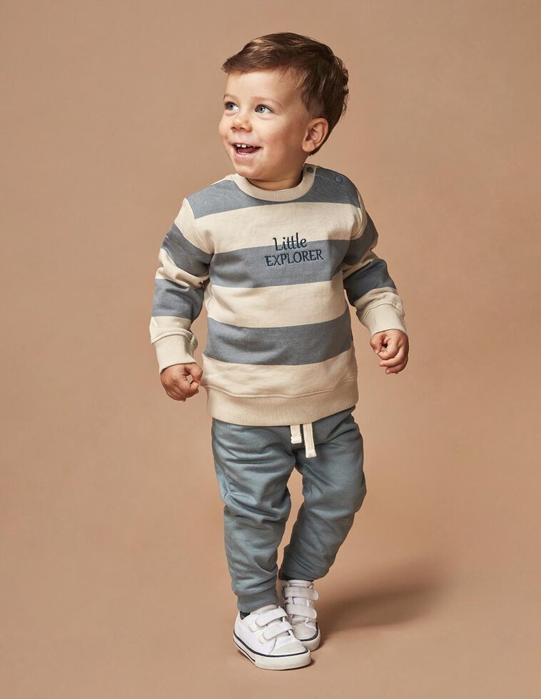 Pantal&oacute;n de chandal azul claro