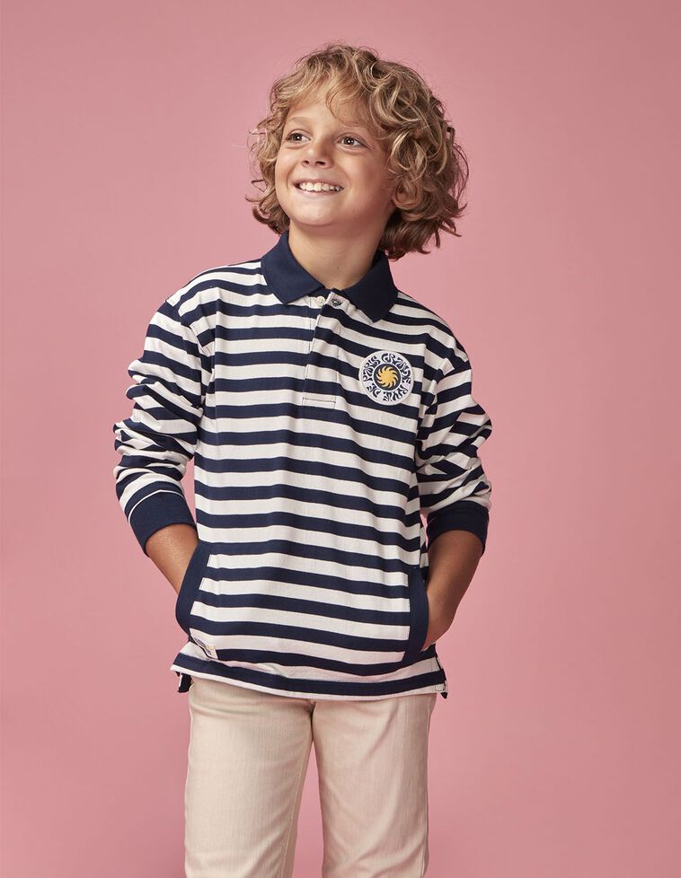 Polo de rayas con parche de paris blanco