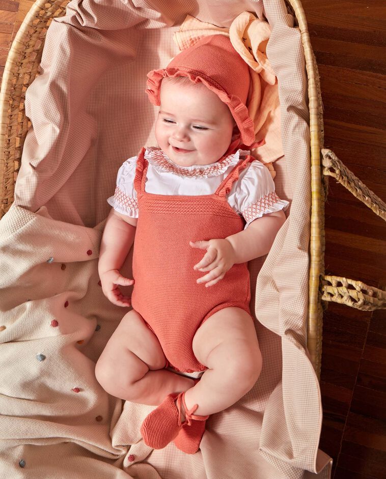Ranita con volantes coral