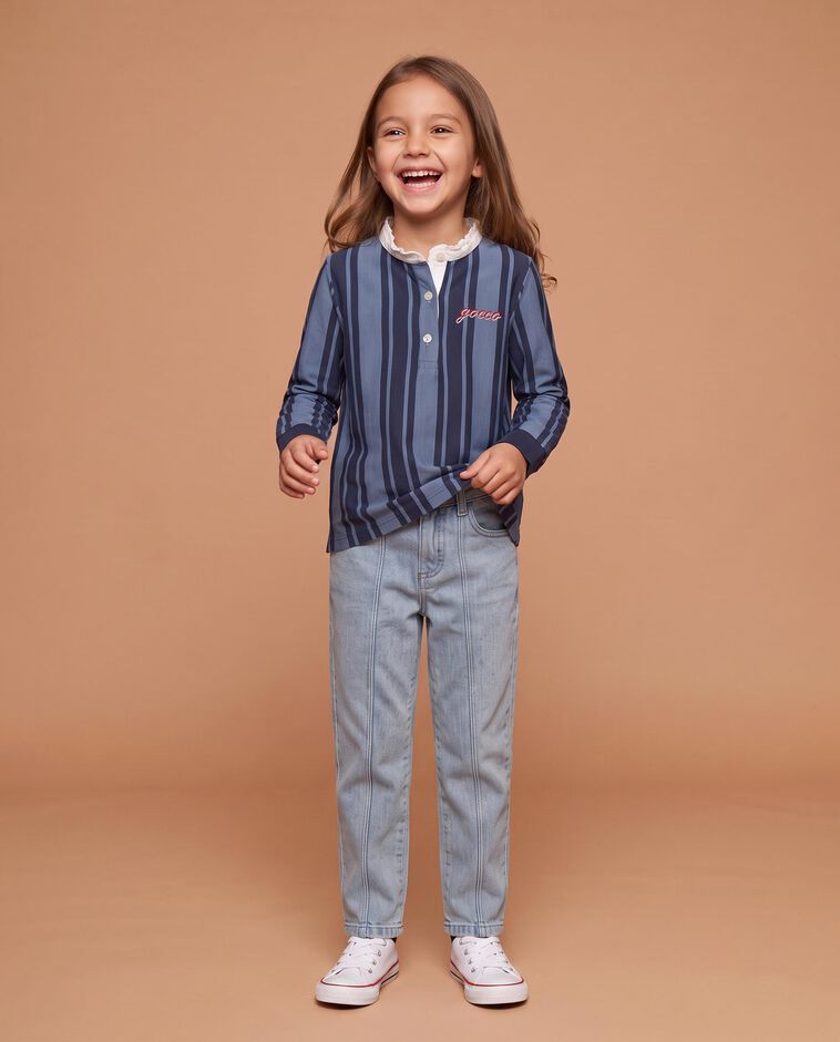 Pantal&oacute;n denim carrot azul claro ni&ntilde;a