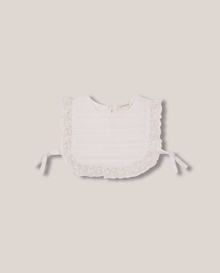 Babero blanco