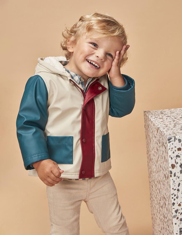 Chubasquero tricolor piedra